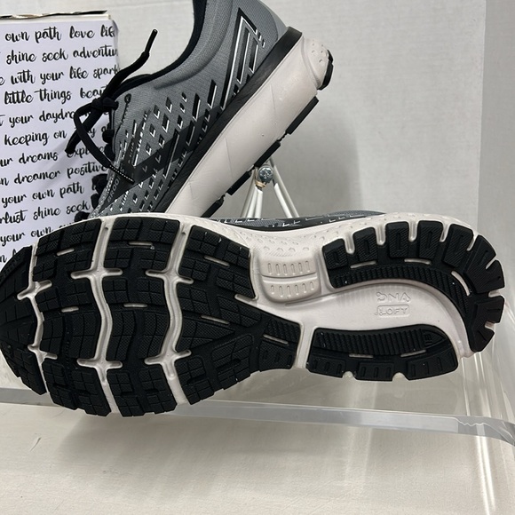Brooks Ghost 13 Running Shoes in Gray Black - Picture 3 of 9